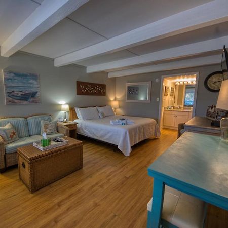 Waterway View Studio 2 W/ Pool, 1 Mile To Wrightsville Beach ウィルミントン エクステリア 写真
